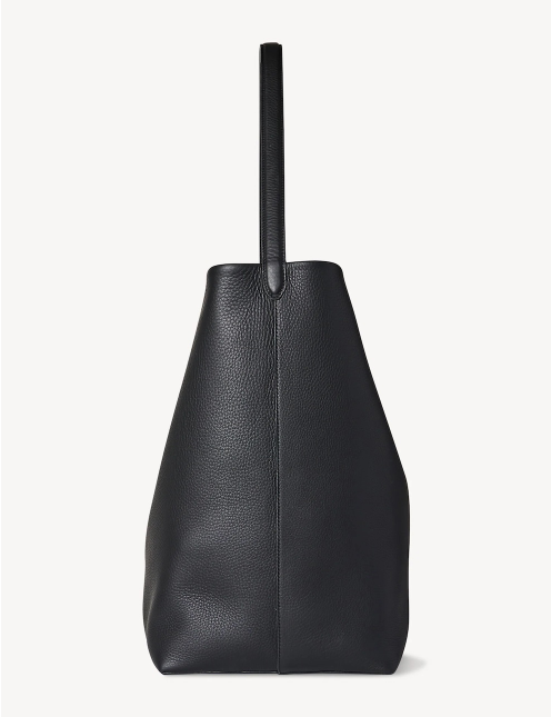 Belted tote black grain