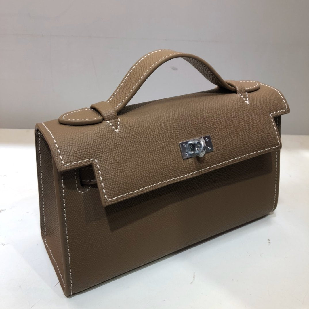 LEATHER POCHETTE BAG